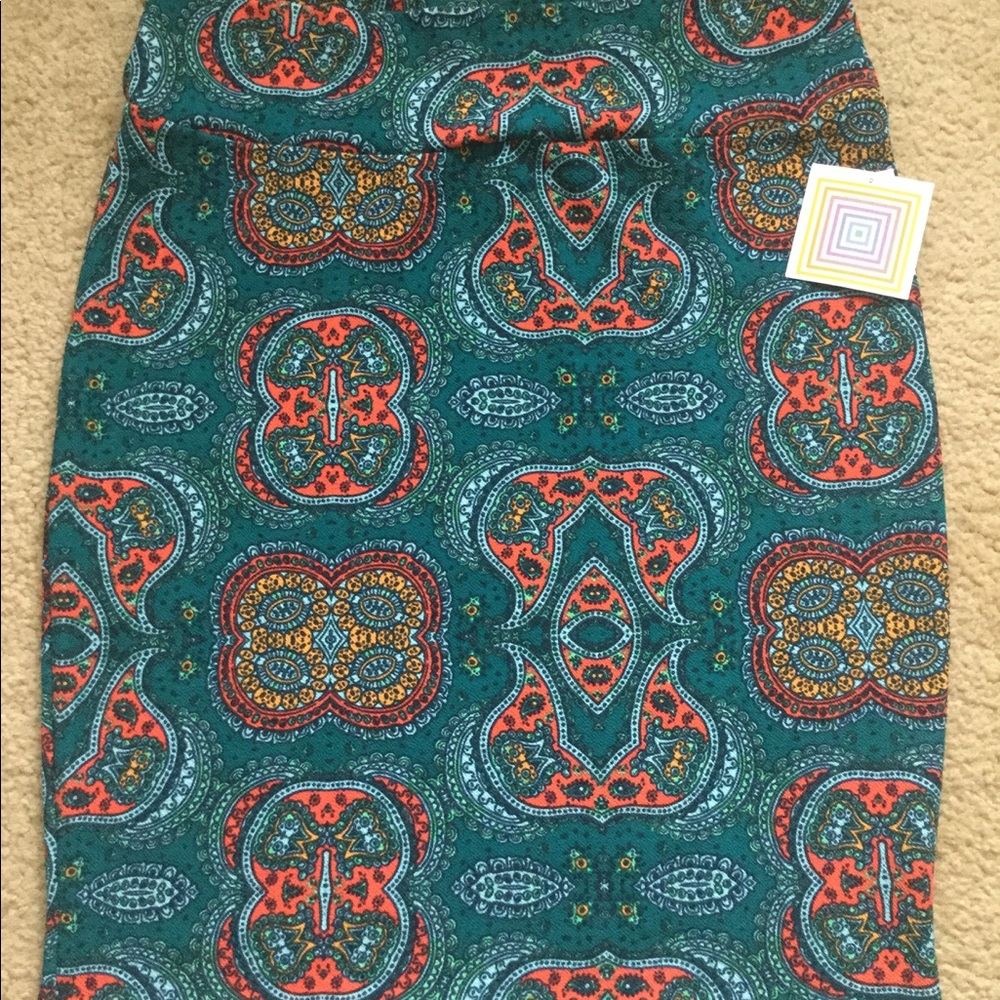 🛑 NWT Lularoe teal paisley Cassie skirt 3x 3xl